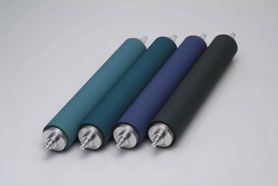 皮帶輸送機(jī)配件托輥制作步驟解析